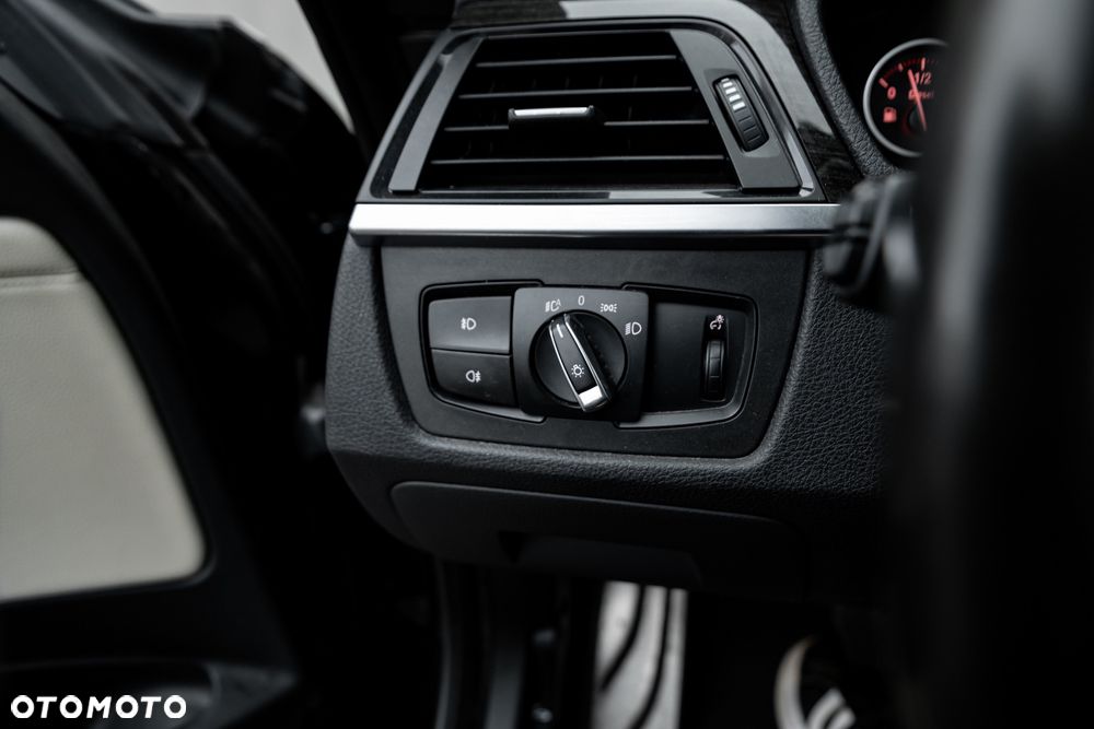 BMW 3GT 320d Sport-Aut - 27