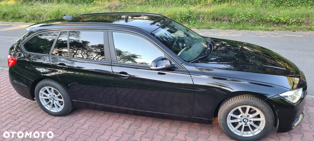 BMW Seria 3 318d - 11