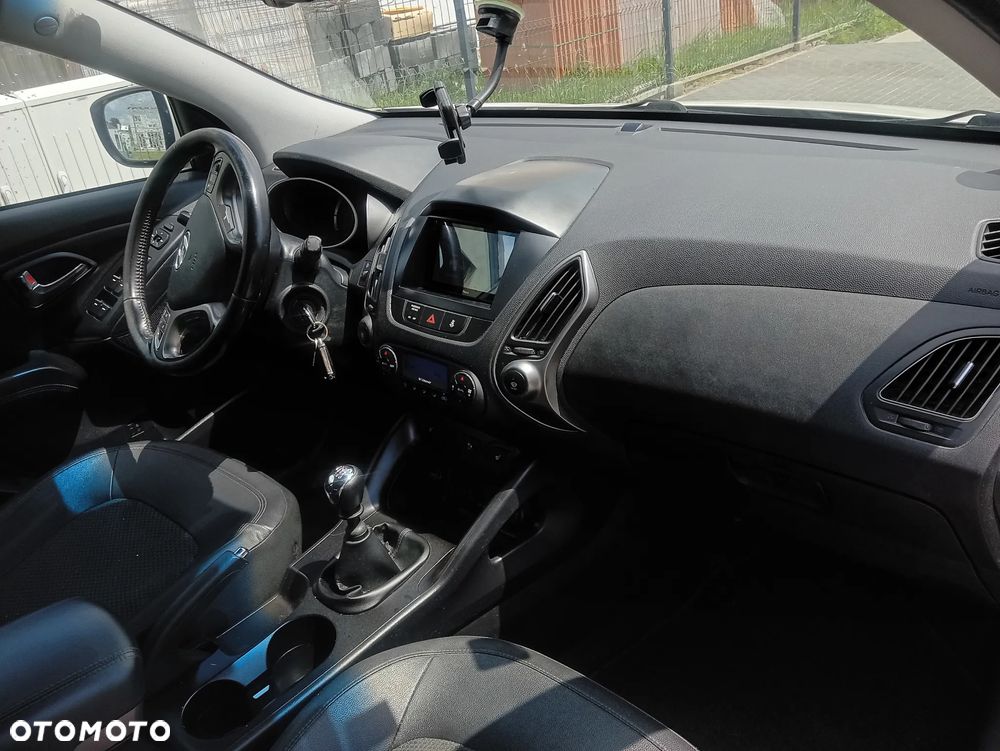 Hyundai ix35 1.7 CRDi 2WD blue Comfort - 10