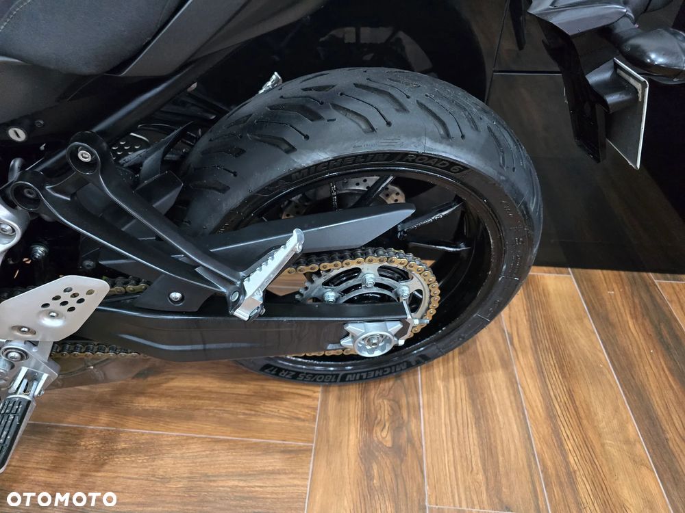 Yamaha MT - 17