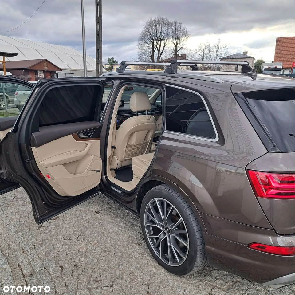 Audi Q7 - 6