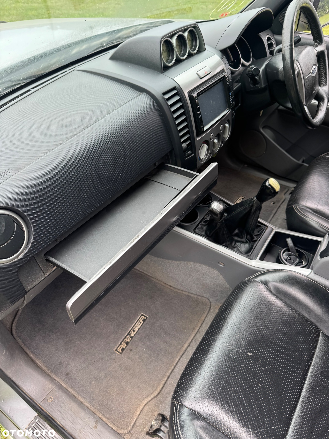 Ford Ranger XLT Limited - 12
