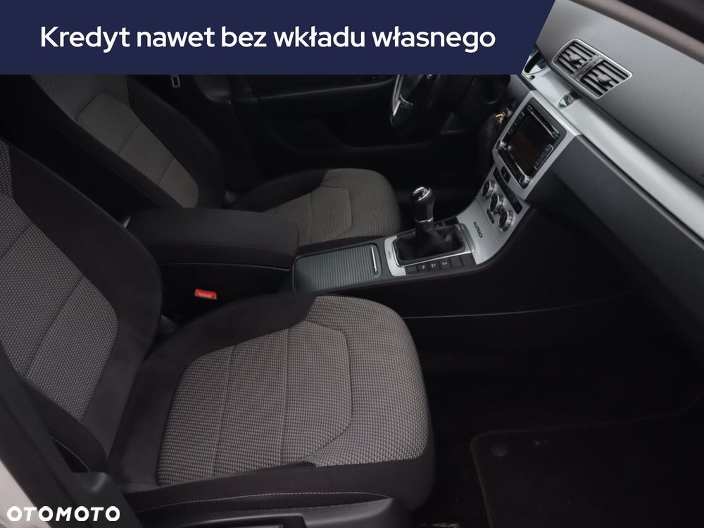 Volkswagen Passat Variant - 11