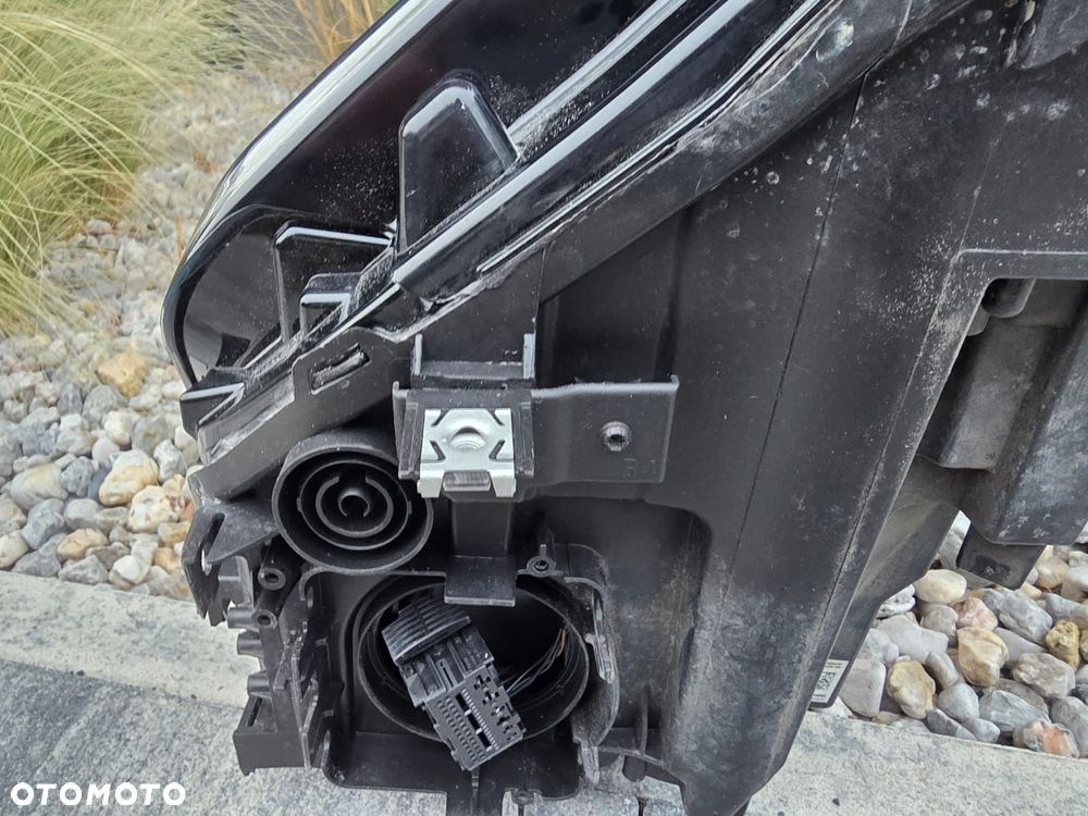 seat leon iv 4 lampa prawa przód full led matrix 5fb941036b - 11