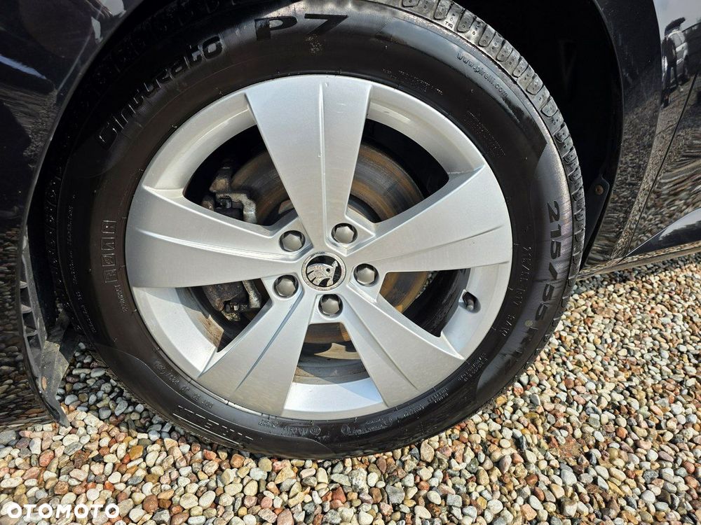 Skoda Superb 2.0 TDI SCR 4x4 Ambition DSG - 33