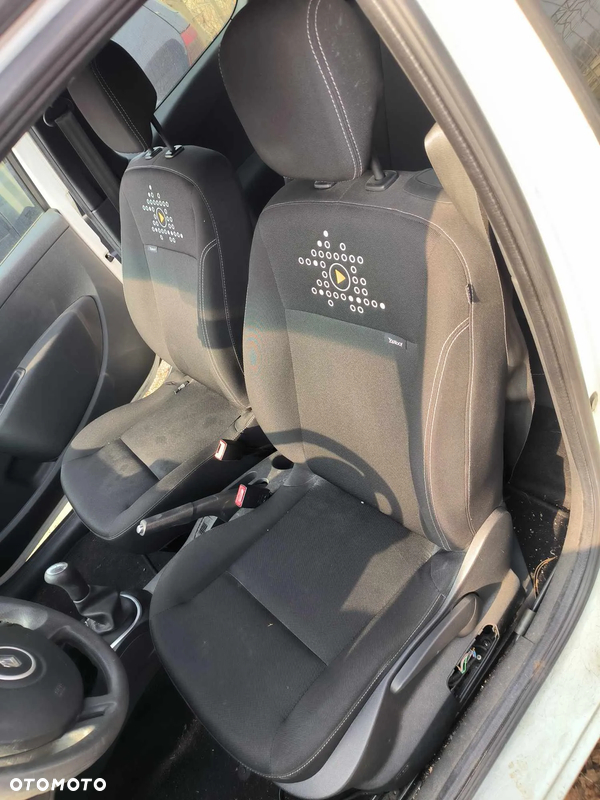 Fotele kanapa isofix Renault Clio III Lift