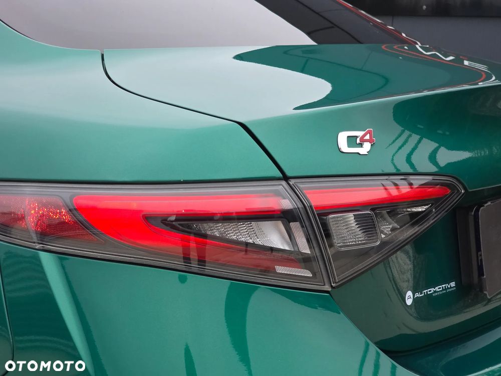 Alfa Romeo Giulia 2.0 Turbo Tributo Italiano Q4 - 18