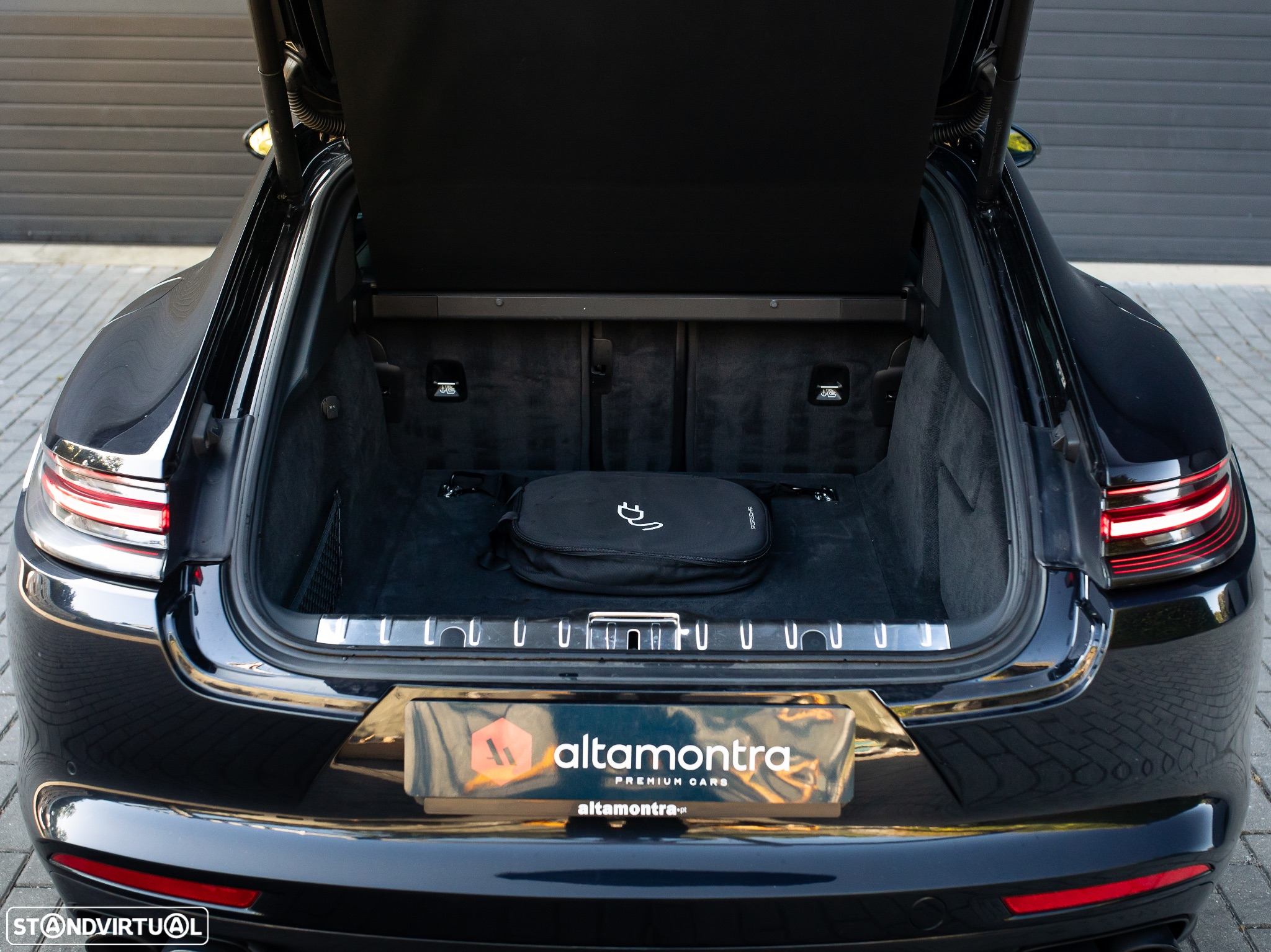 Porsche Panamera 4 E-Hybrid - 17