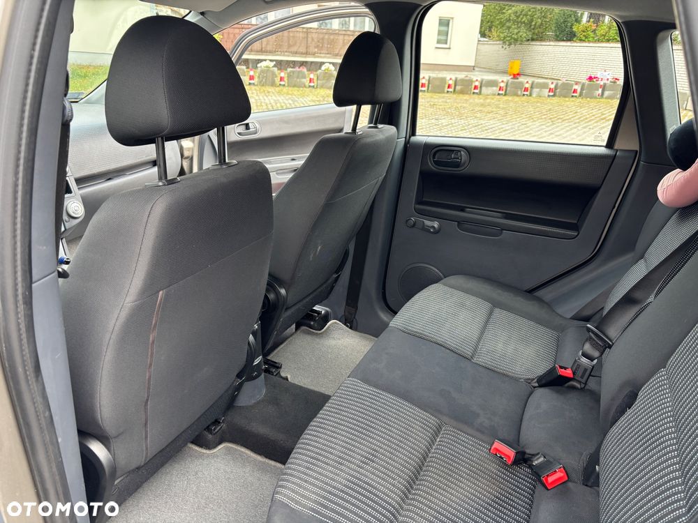 Mitsubishi Colt 1.3 Inform - 13