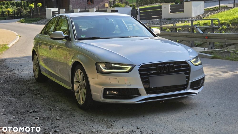 Audi A4 Limousine 2.0 TDI DPF quattro S line Sportpaket - 9
