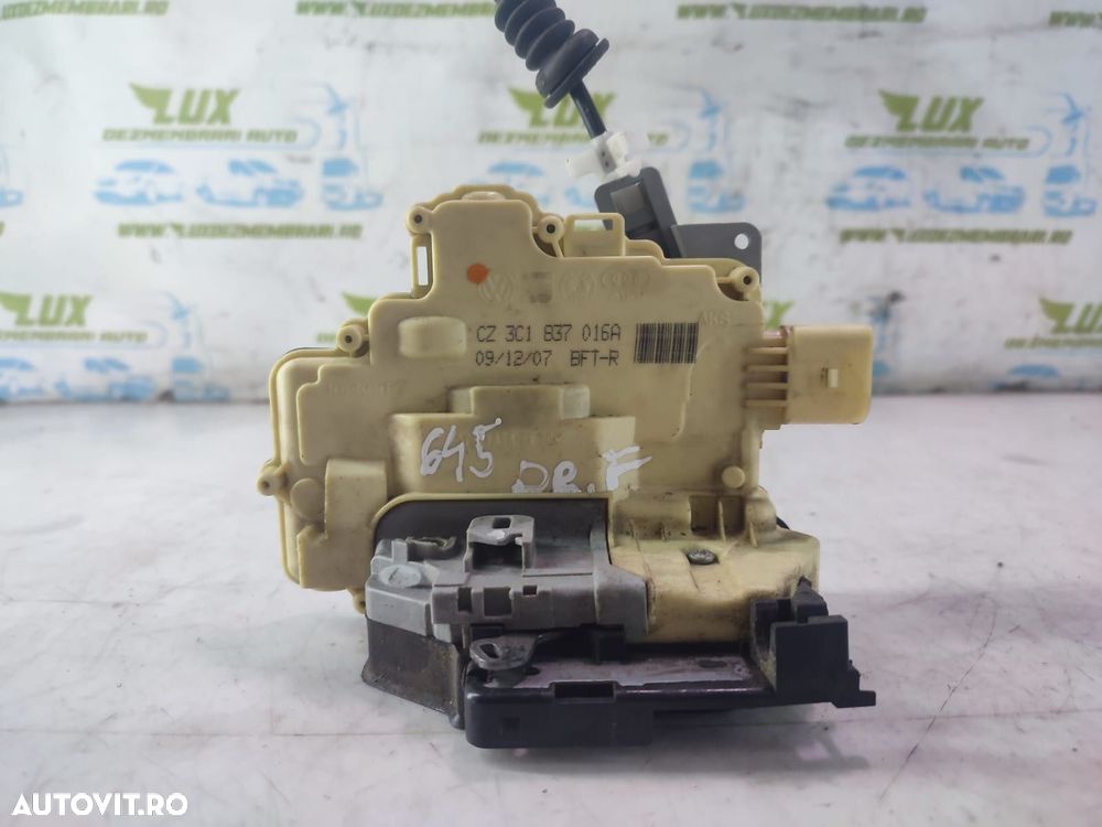 Broasca usa dreapta fata 3C1837016A Volkswagen VW Tiguan 1 5N [2007 - - 1