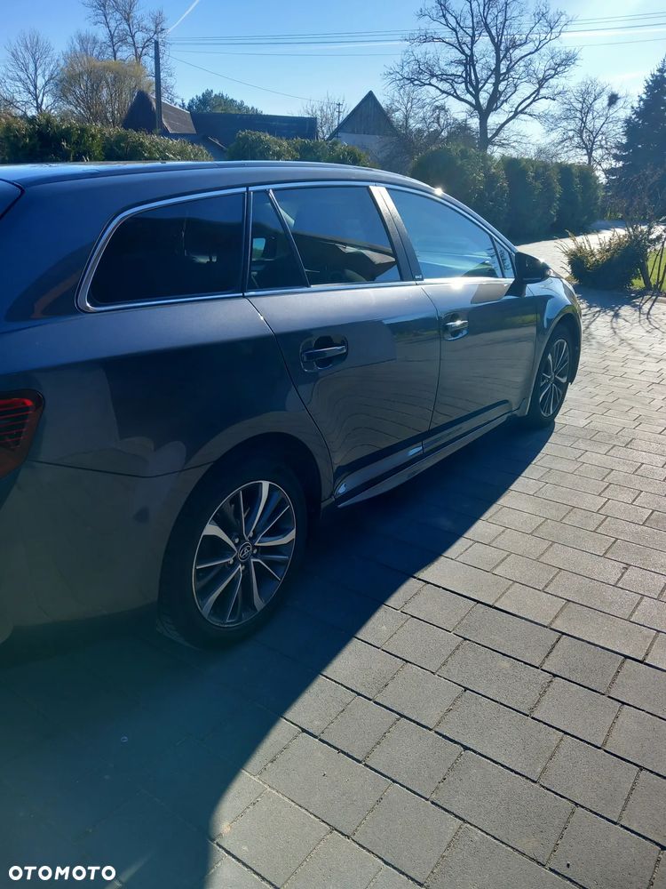 Toyota Avensis - 3