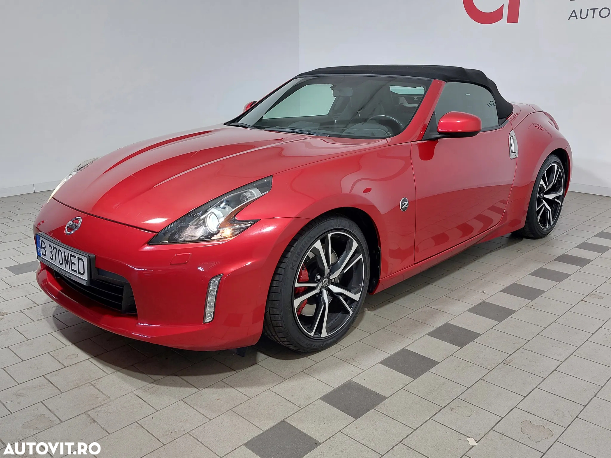 Nissan 370 Z - 3