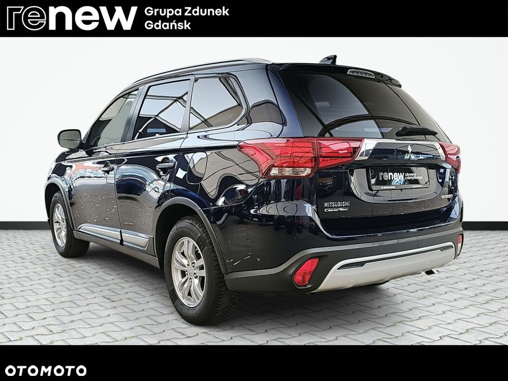 Mitsubishi Outlander - 8