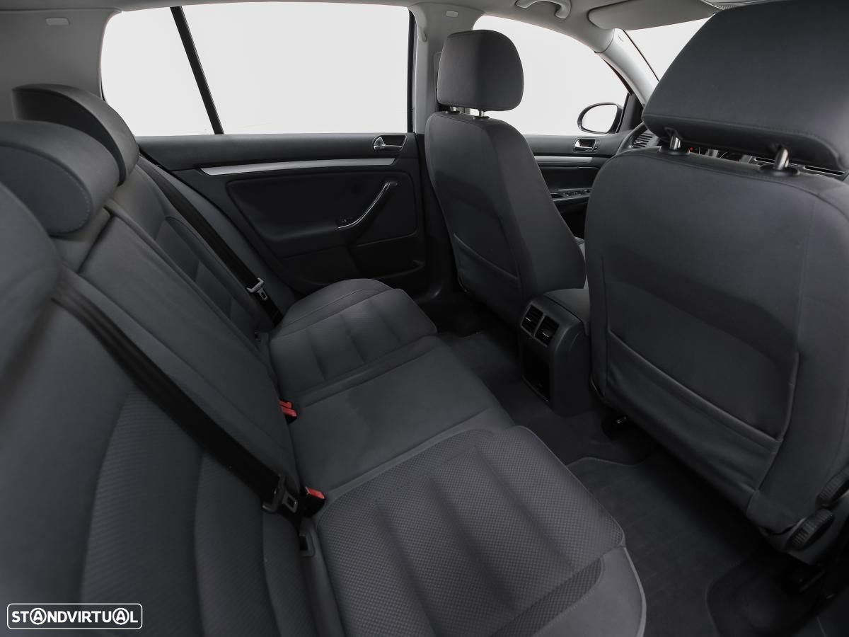 VW Golf - 9