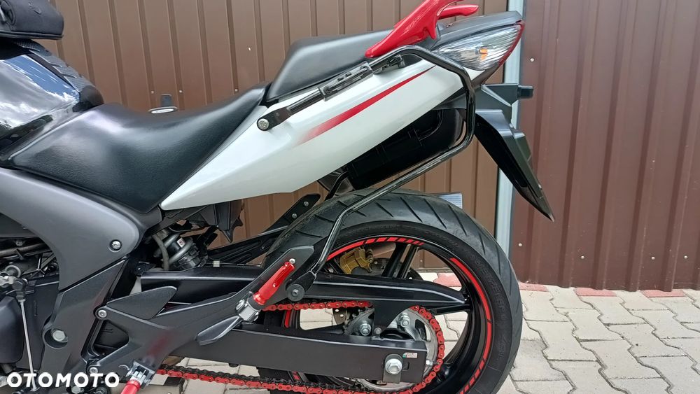 Honda CBF - 30