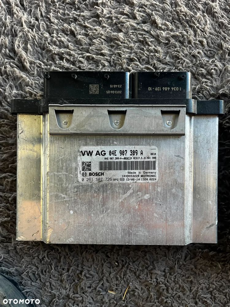 Sterownik silnika VW Audi 04E907309 - 1