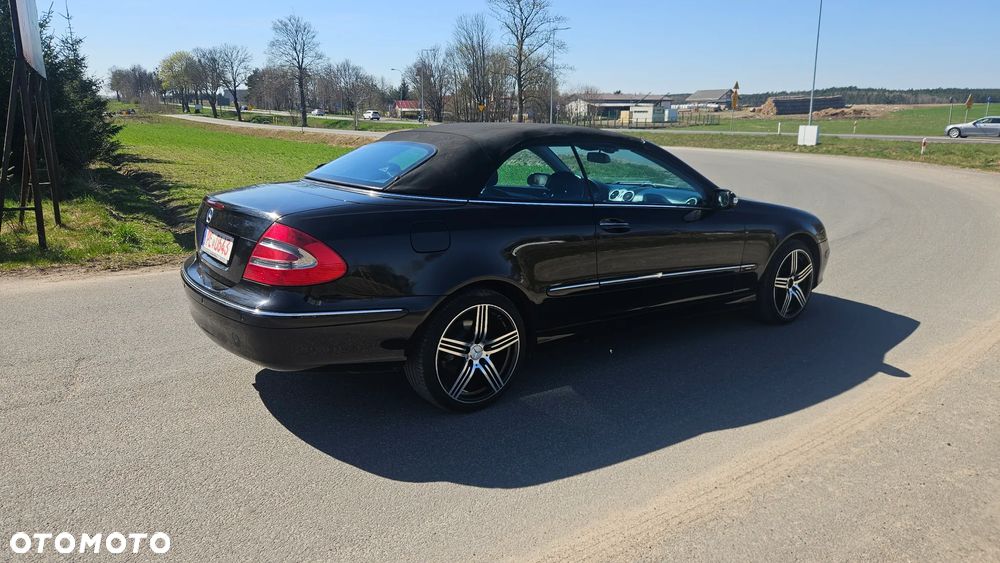 Mercedes-Benz CLK 320 - 15