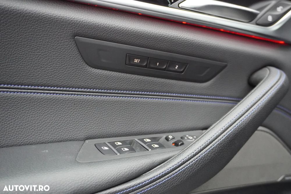 BMW Seria 5 530d xDrive Aut. - 11