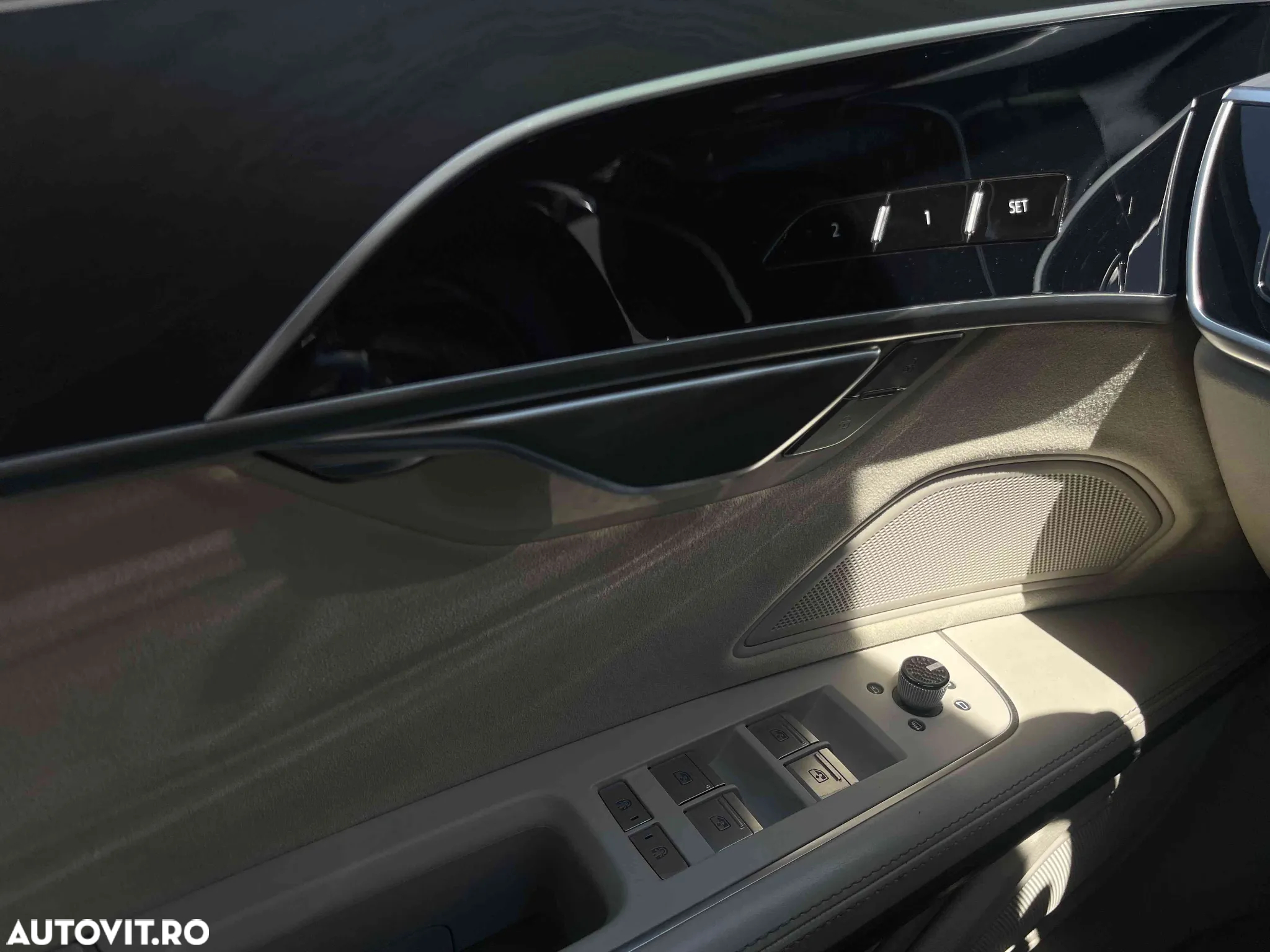 Audi A8 - 11