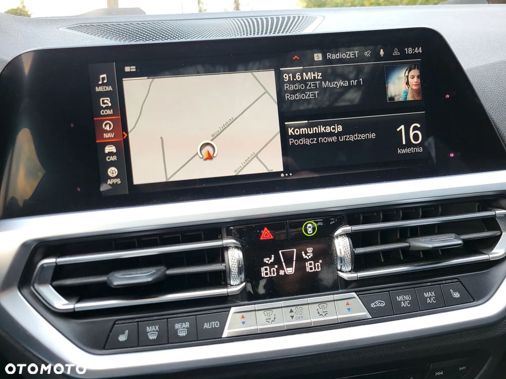 BMW Seria 3 330i Sport Line - 27