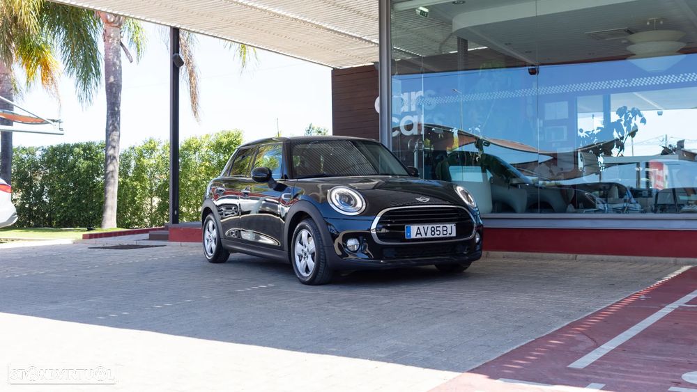 MINI 5 Portas Cooper D - 2