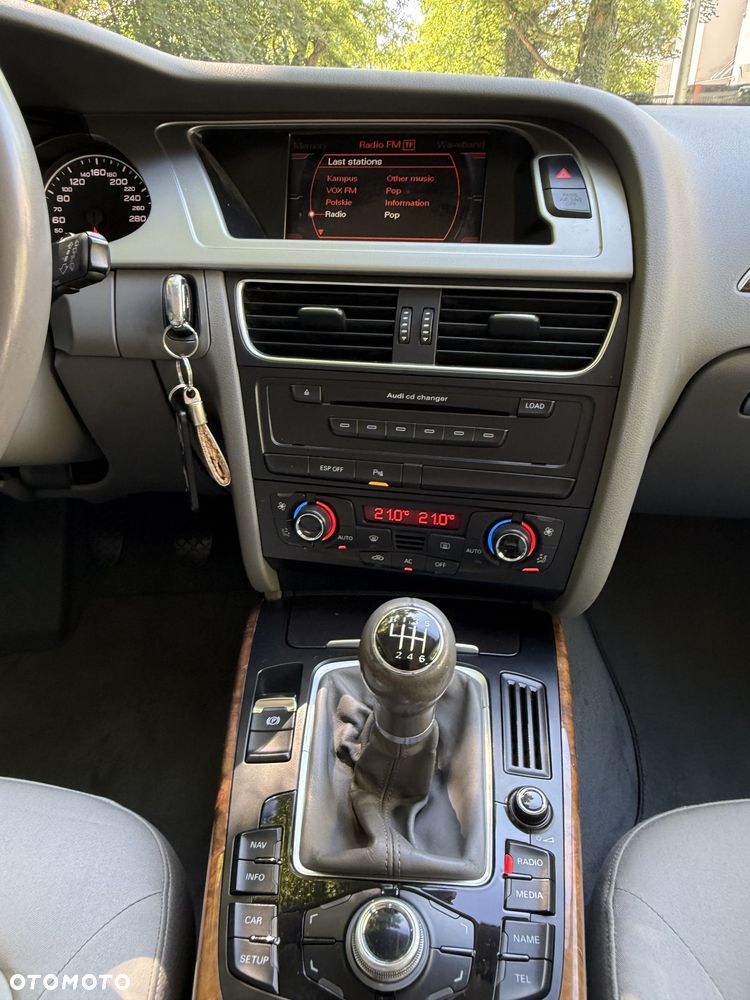 Audi A4 Avant 2.0 TDI - 31