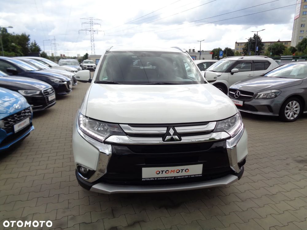 Mitsubishi Outlander 2.0 2WD Diamant Edition - 3