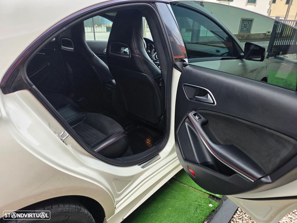 Mercedes-Benz CLA 220 CDI AMG Line Aut. - 26