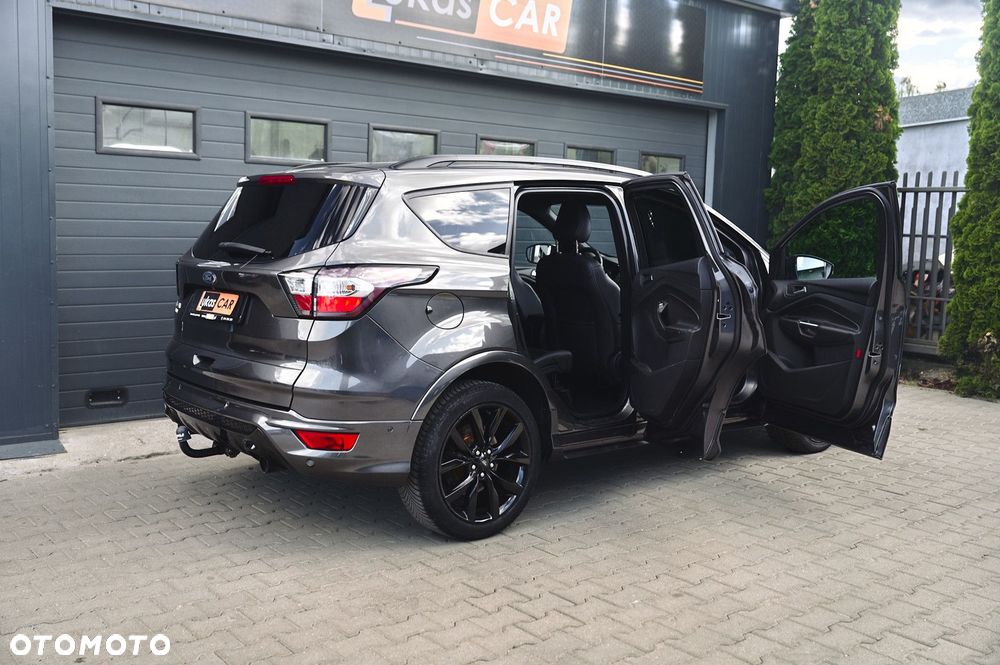 Ford Kuga - 37