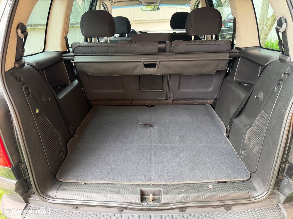 Opel Zafira 2.0 DTi Elegance - 34