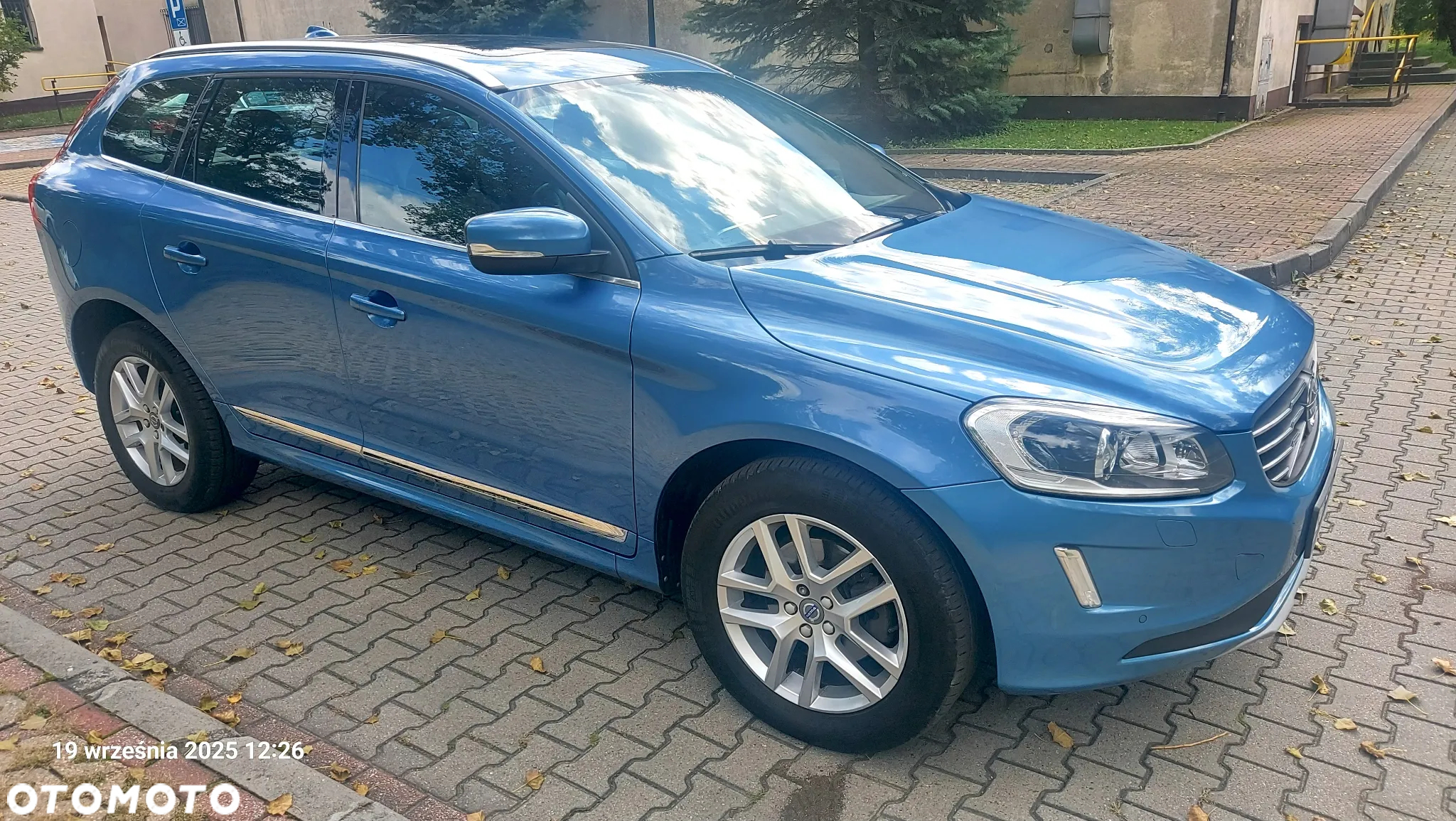 Volvo XC 60 D4 AWD Summum - 4