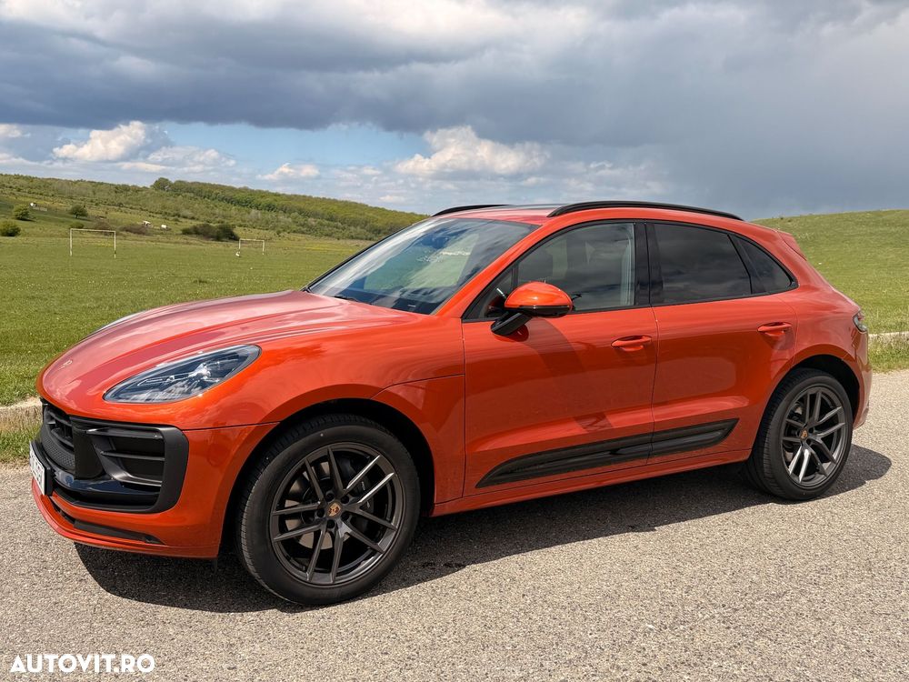 Porsche Macan T - 1
