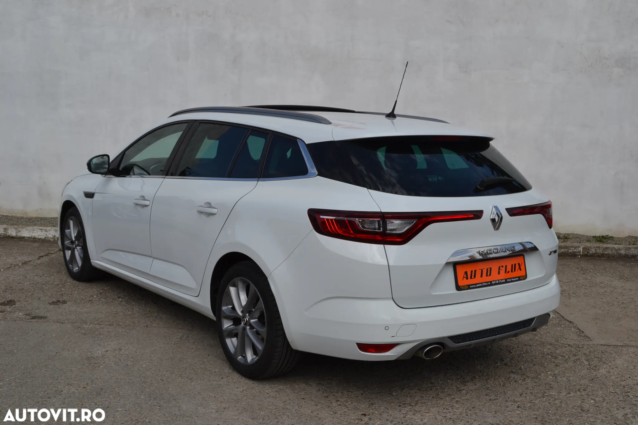 Renault Megane Sport Tourer 1.5 dCi EDC GT Line Aut. - 4