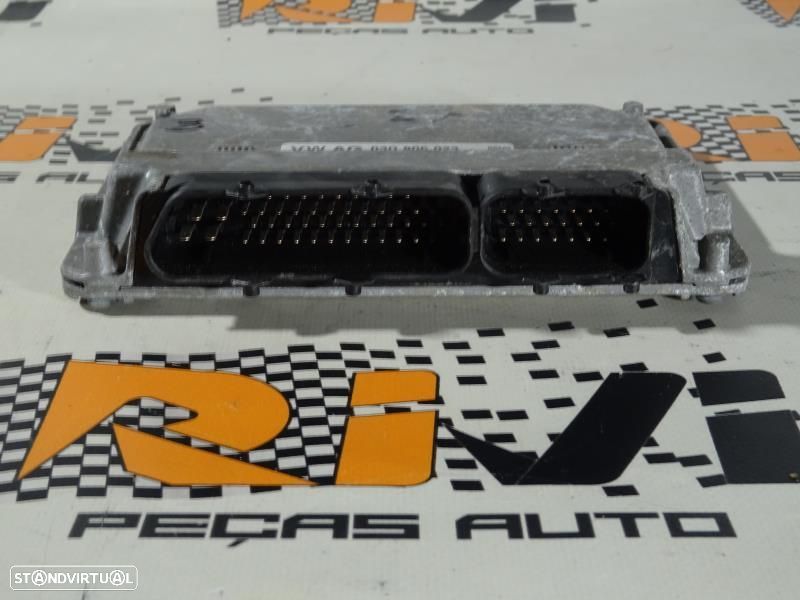 Centralina De Motor Skoda Fabia Ii (542)  03D906023 / 5Wp40846 04 / 5W - 3
