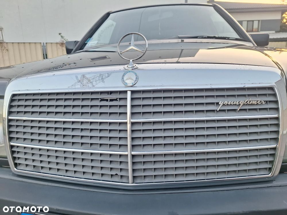 Mercedes-Benz W201 (190) - 5