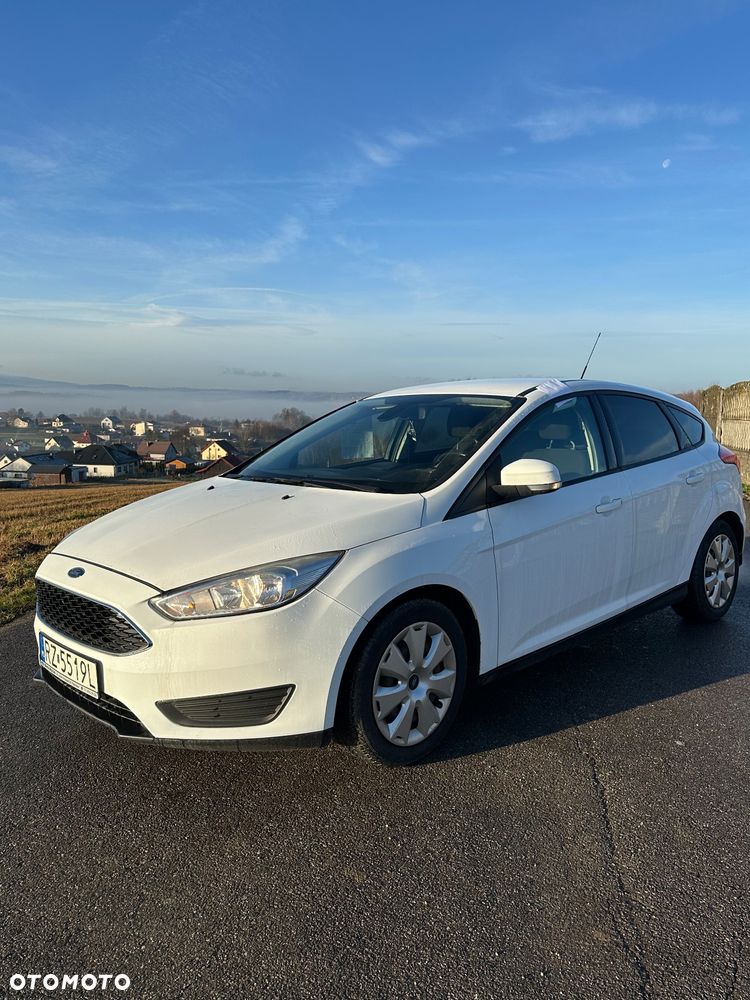 Ford Focus 1.0 EcoBoost Ambiente - 12