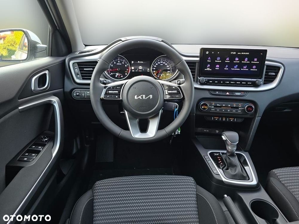 Kia XCeed 1.6 T-GDI M DCT - 12