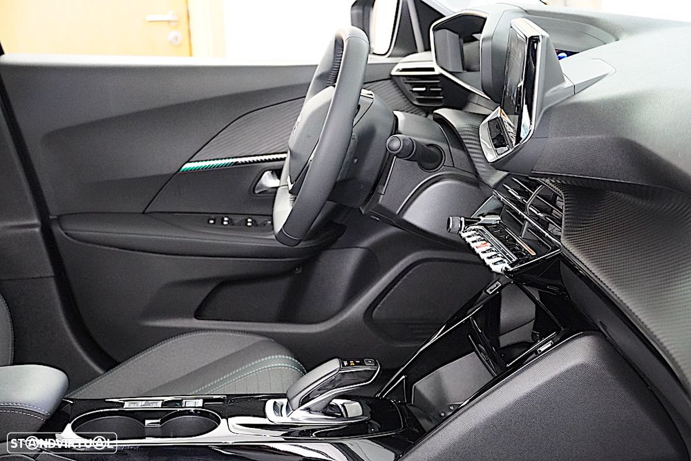 Peugeot e-2008 50 kWh Allure Pack - 24