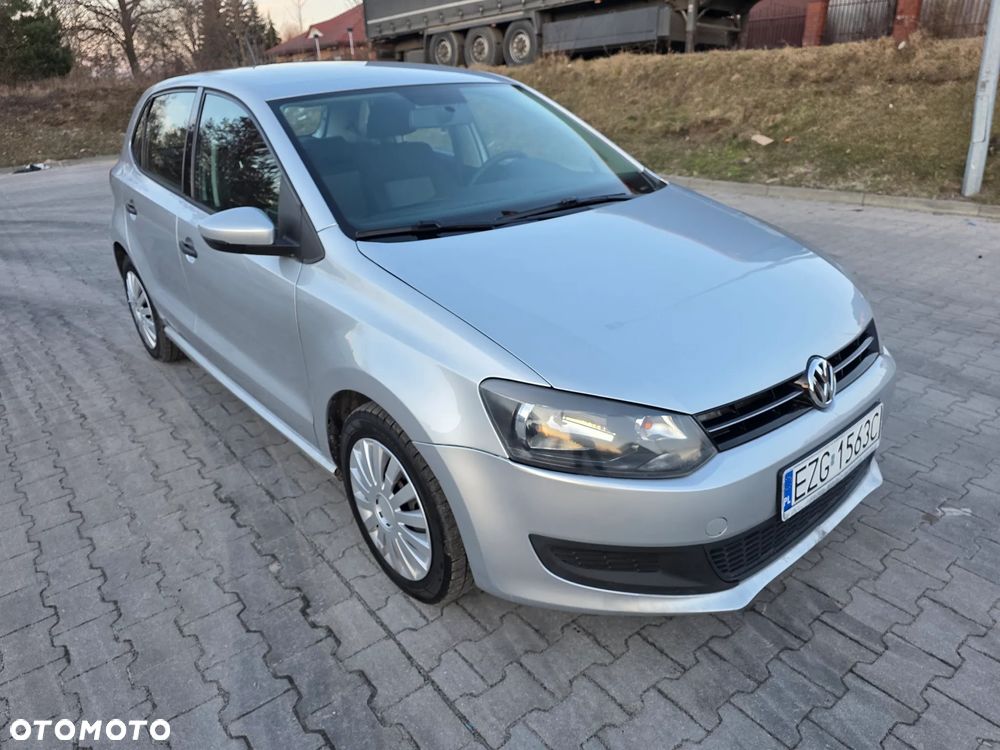 Volkswagen Polo - 2