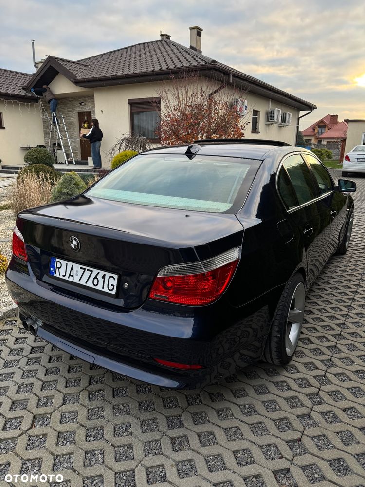 BMW Seria 5 525xi - 6