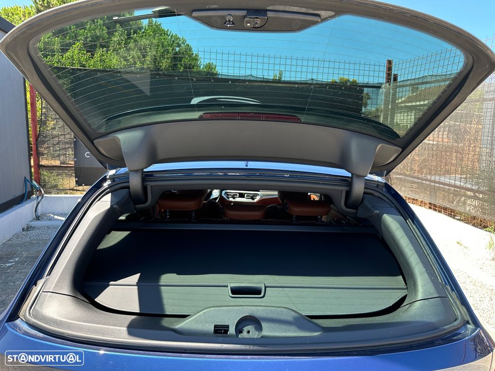 BMW 330 e Touring Line Sport Auto - 37