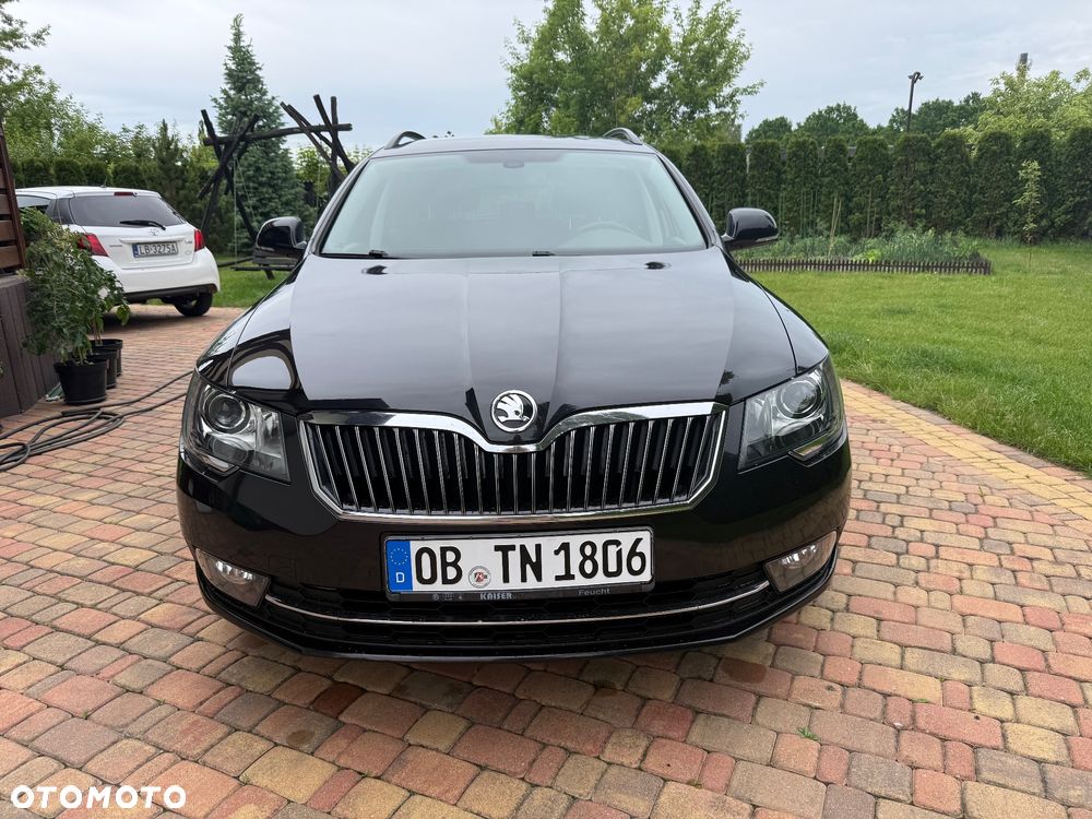 Skoda Superb 2.0 TDI Business DSG - 2