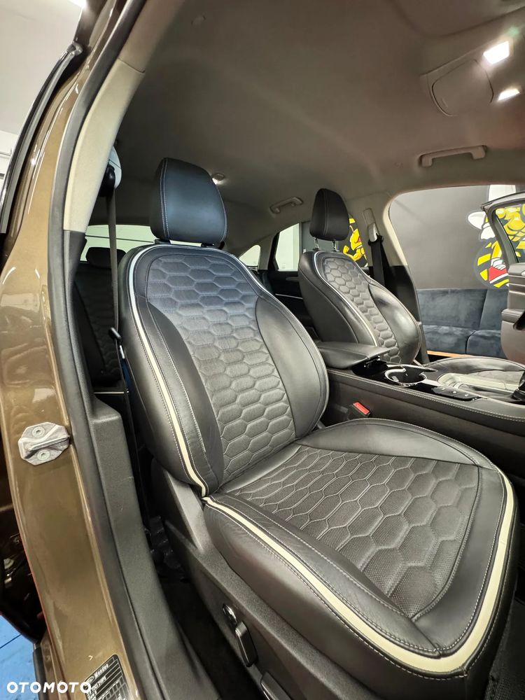 Ford Mondeo Vignale 2.0 TDCi Bi-Turbo PowerShift - 13