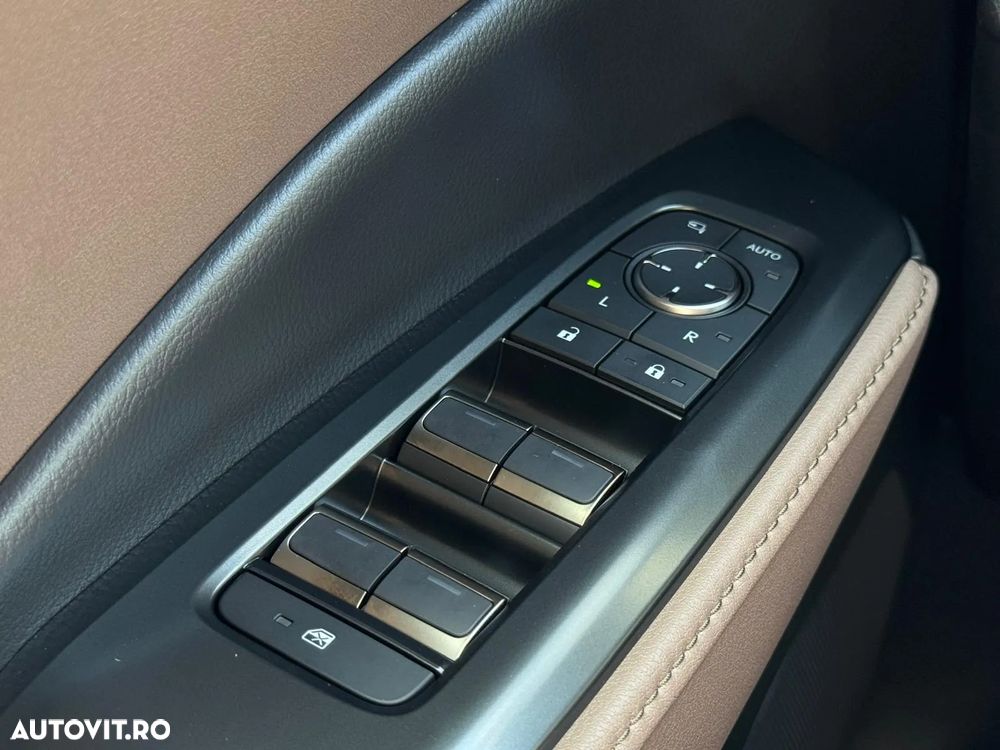 Lexus LBX 1.5 HEV 4x2 CVT Elegant - 12