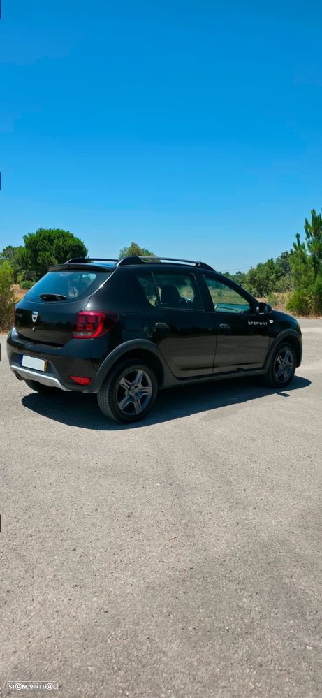 Dacia Sandero 1.5 dCi Stepway - 4