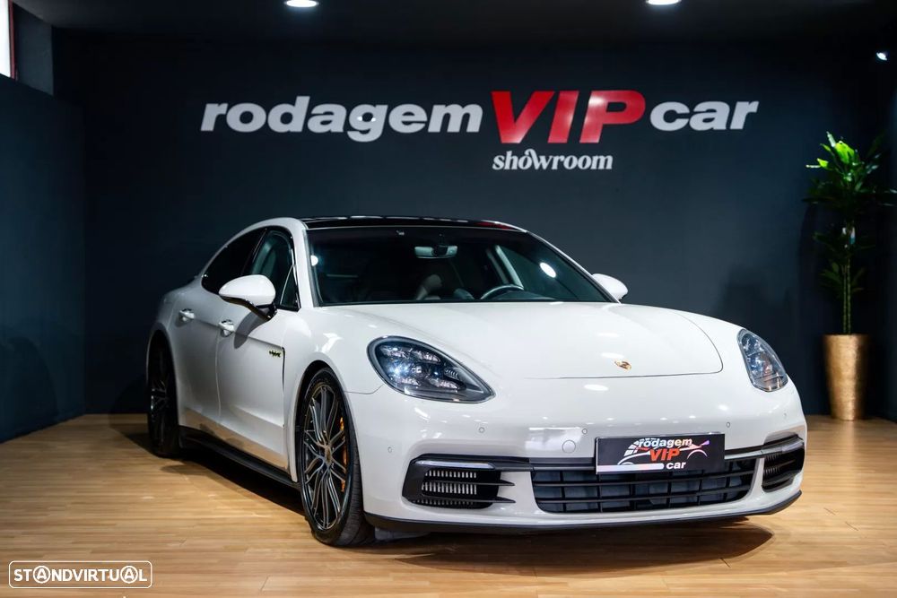 Porsche Panamera 4 E-Hybrid