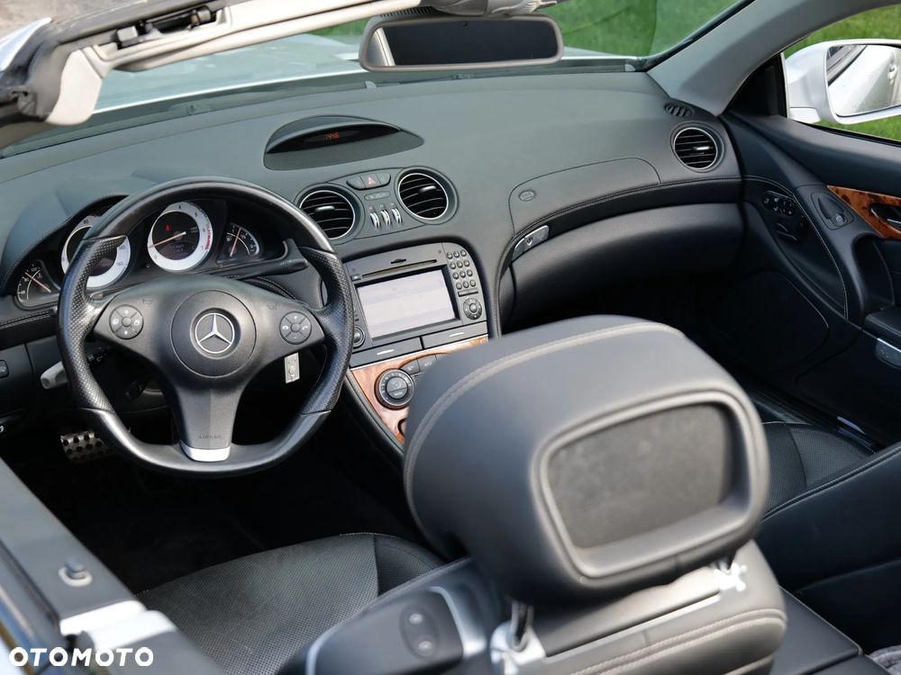 Mercedes-Benz SL - 15