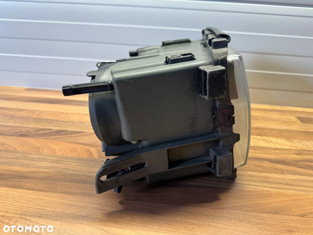 REFLEKOR LAMPY KOMPLET MERCEDES SEC W126 1305235062 1305235061 - 13