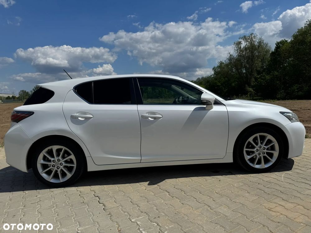 Lexus CT 200h Prestige - 5